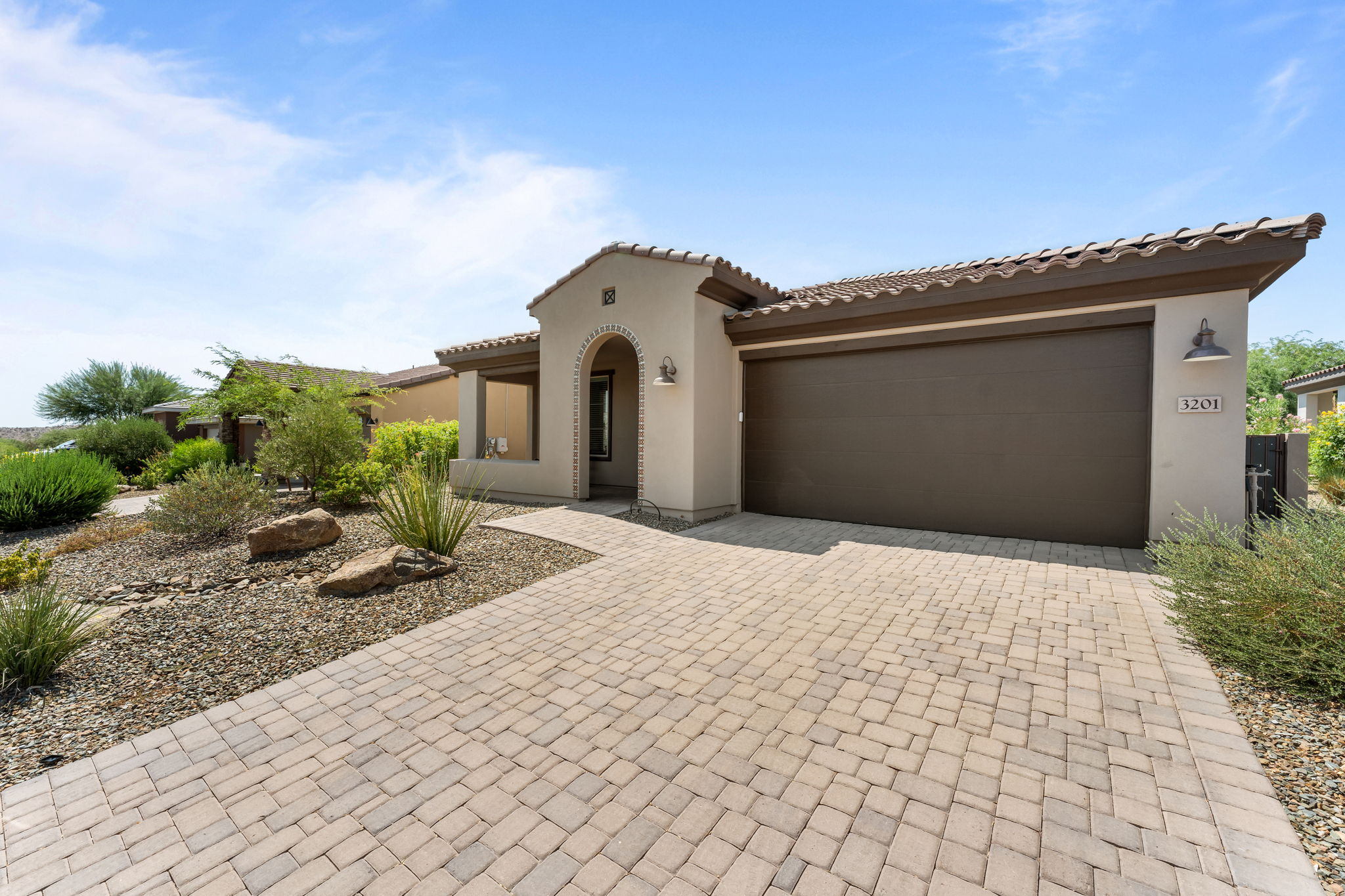 3201 BUCKAROO COURT
