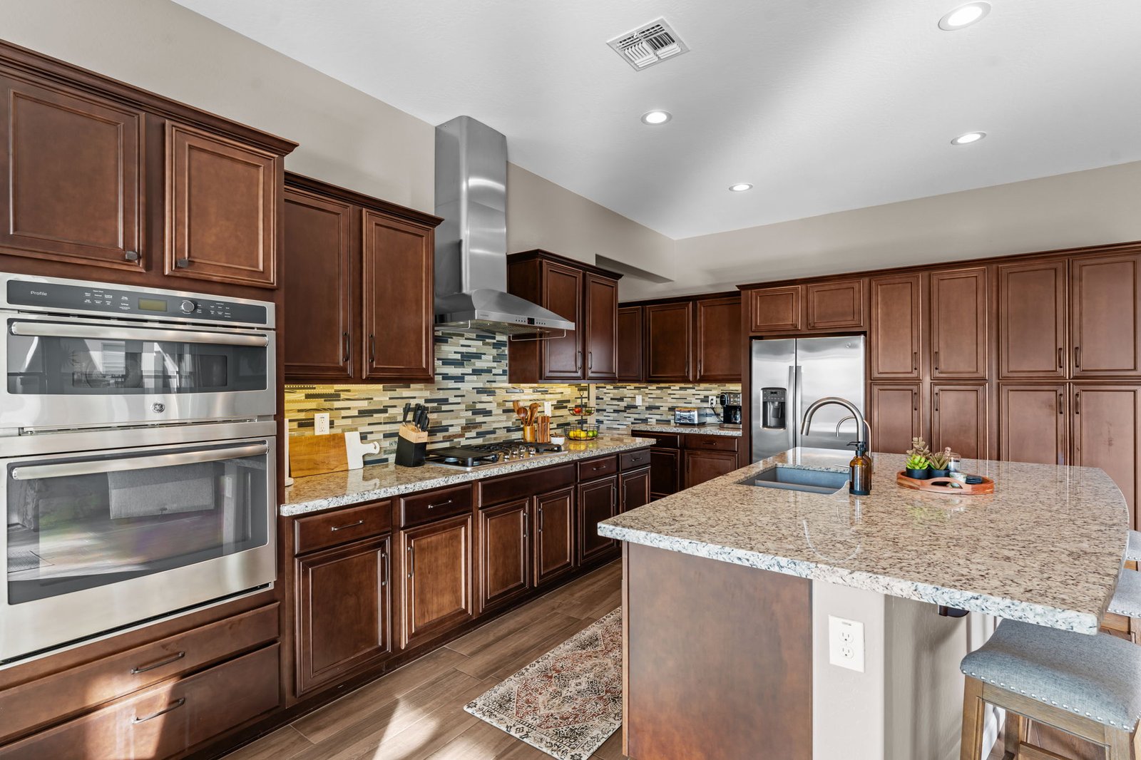 3385 RISING SUN RIDGE