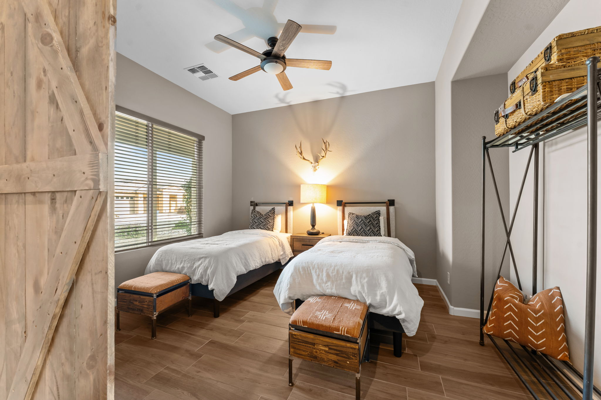 3385 RISING SUN RIDGE