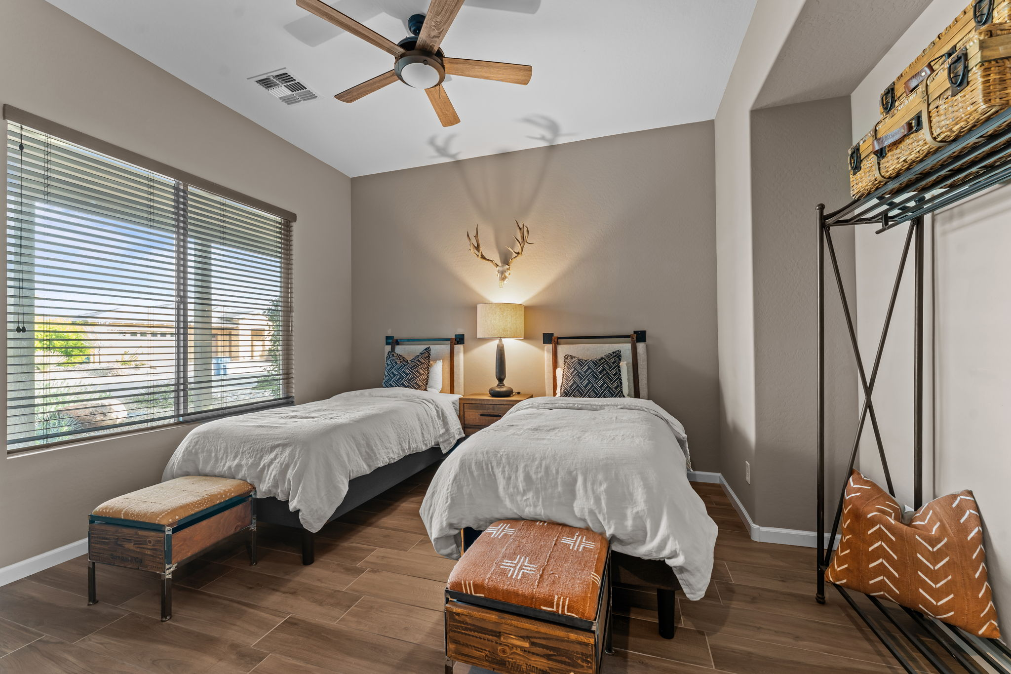3385 RISING SUN RIDGE