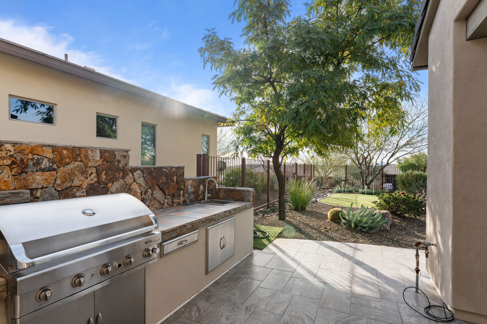 3385 RISING SUN RIDGE