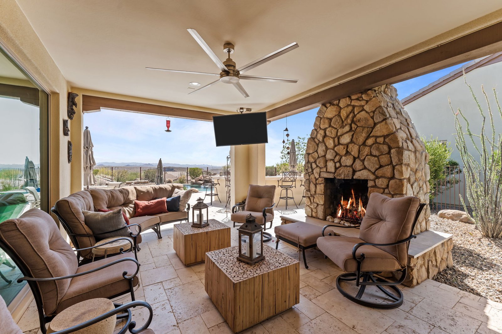3855 GOLD RIDGE ROAD