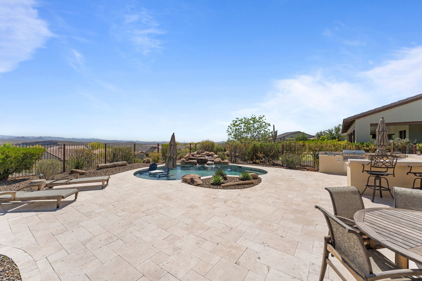 3855 GOLD RIDGE ROAD