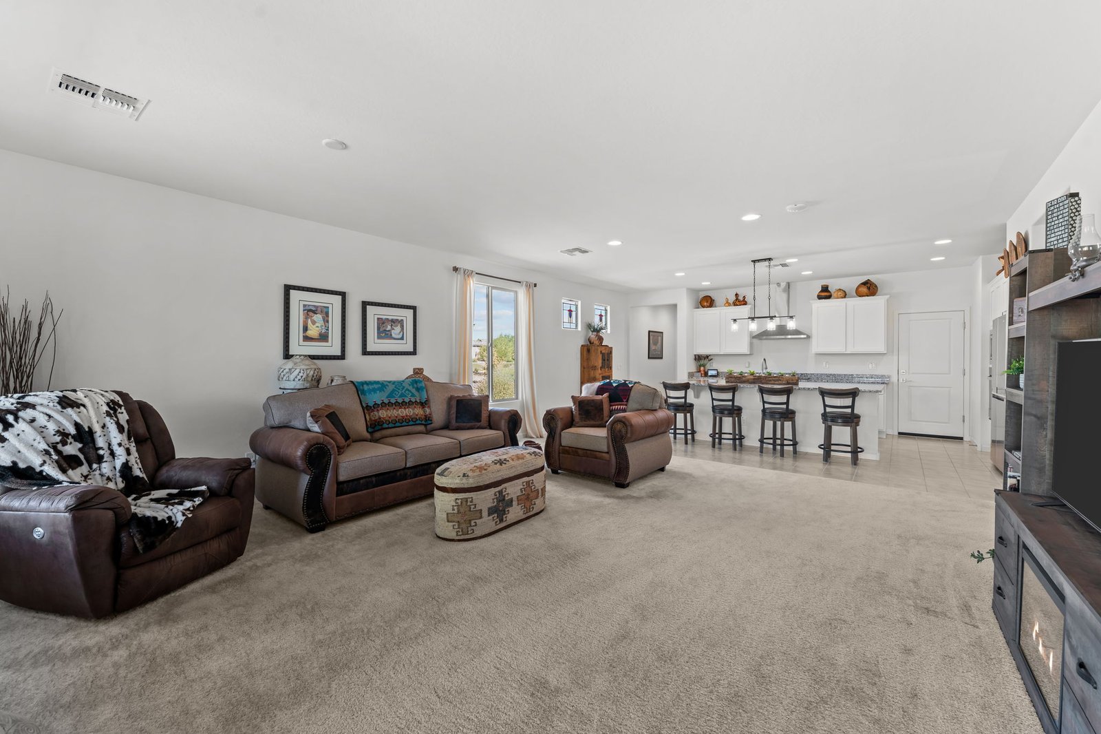 3071 PROSPECTOR WAY