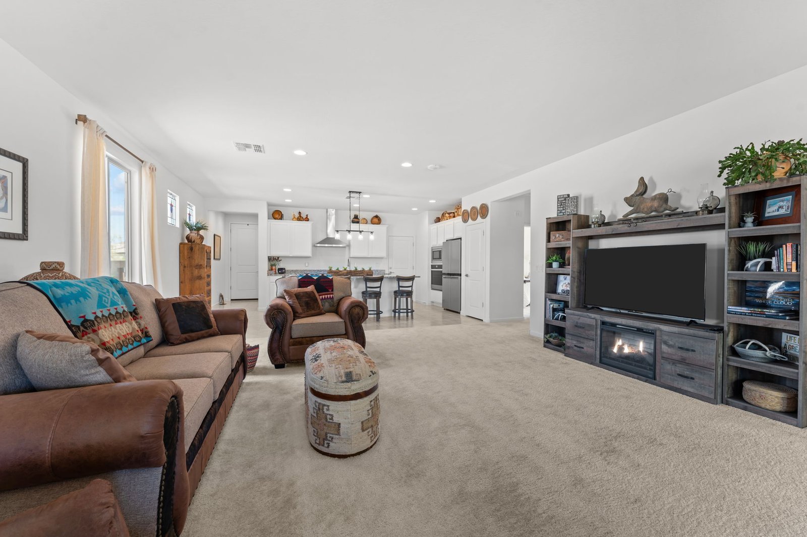 3071 PROSPECTOR WAY