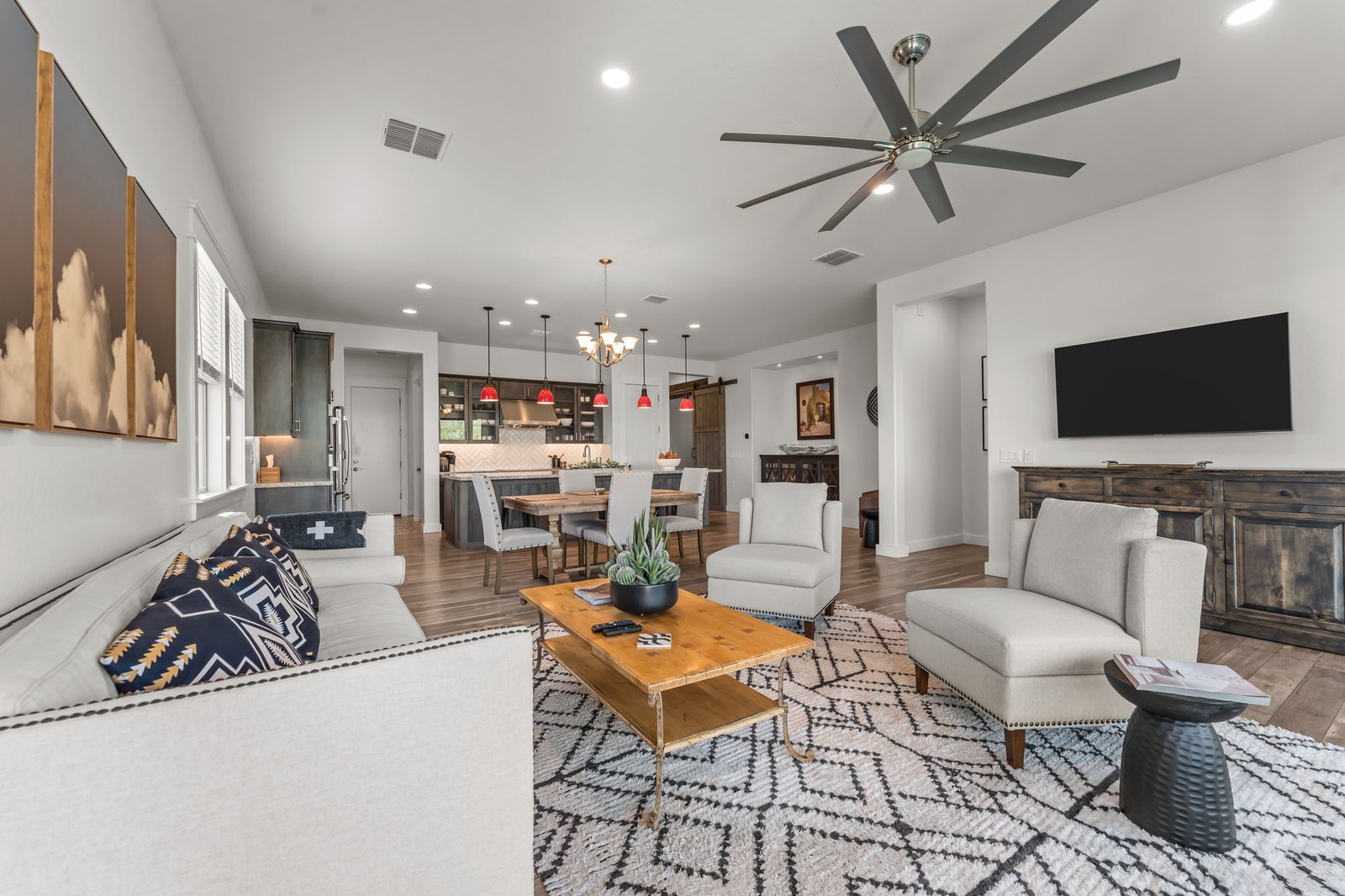 4295 SAWBUCK WAY