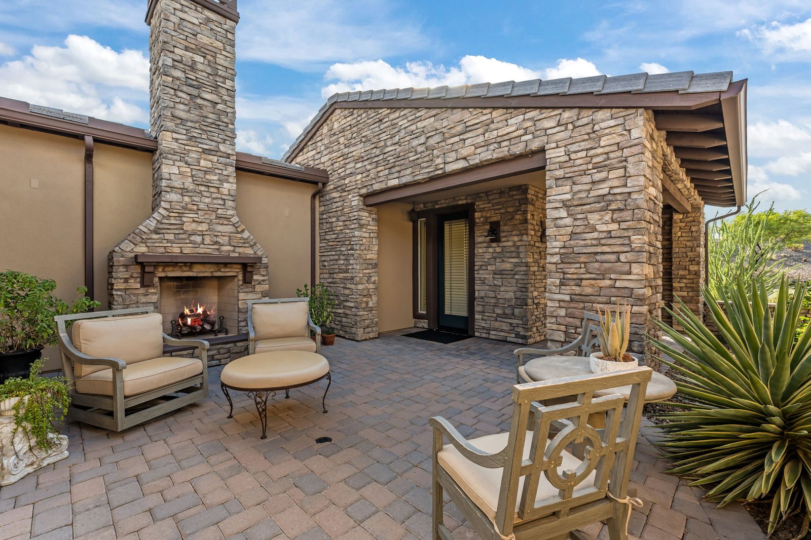 4281 LEAF SPRING DRIVE