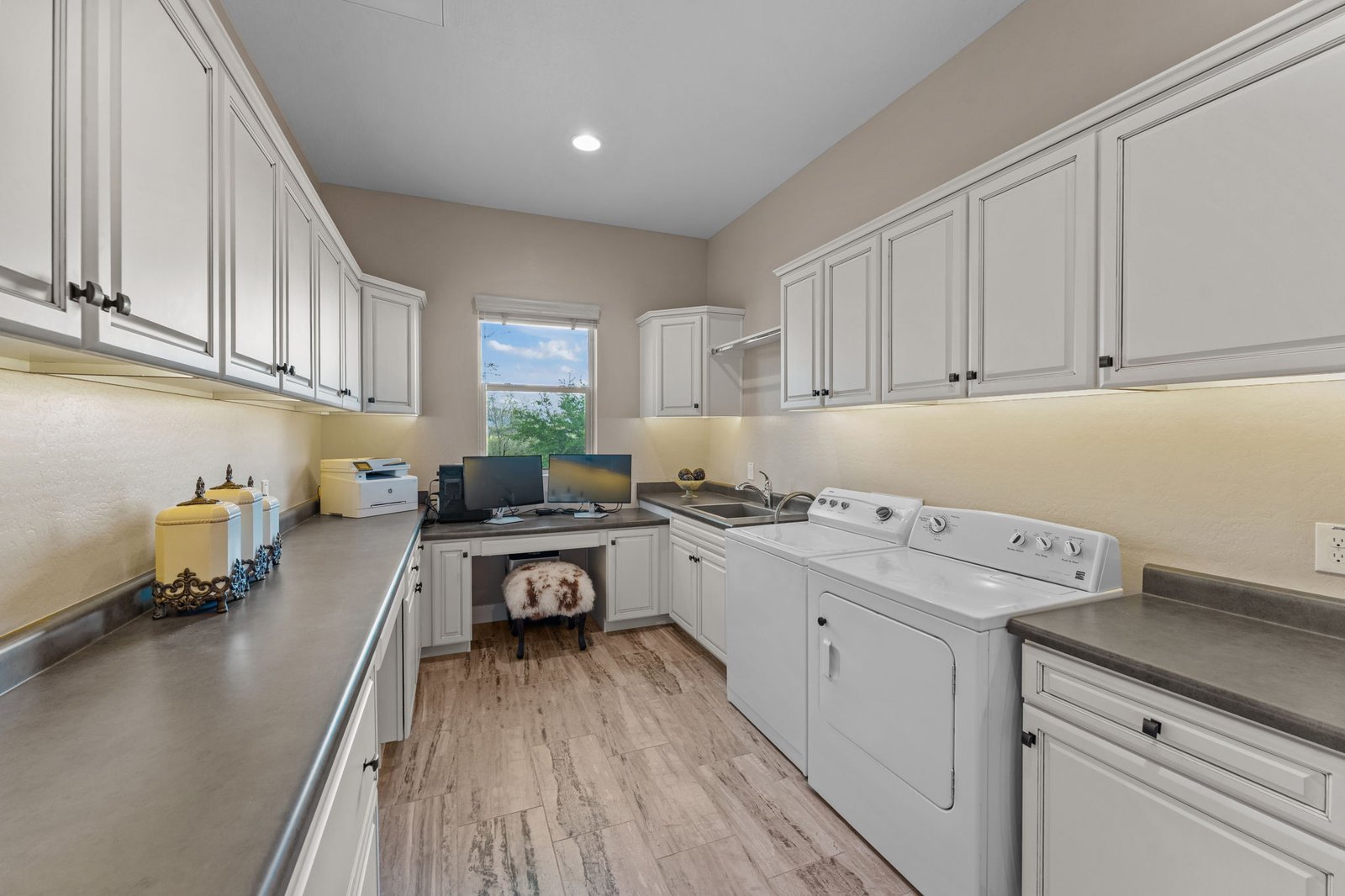 4281 LEAF SPRING DRIVE