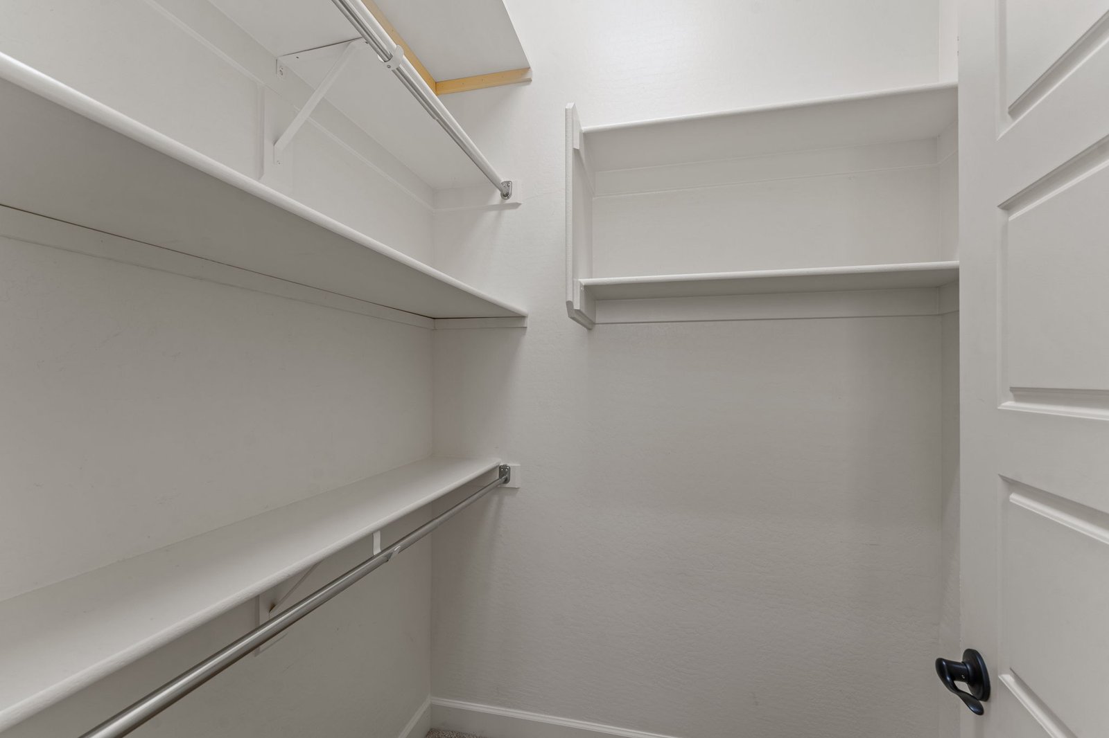 4281 LEAF SPRING DRIVE