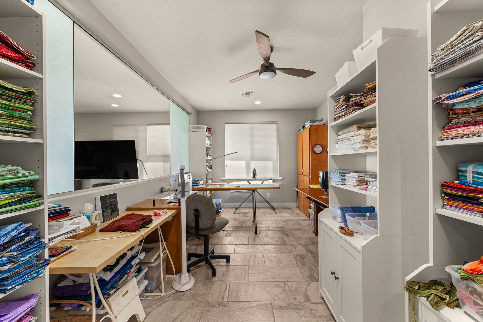 12-web-or-mls-DSC06396 3280 BUCKAROO COURT