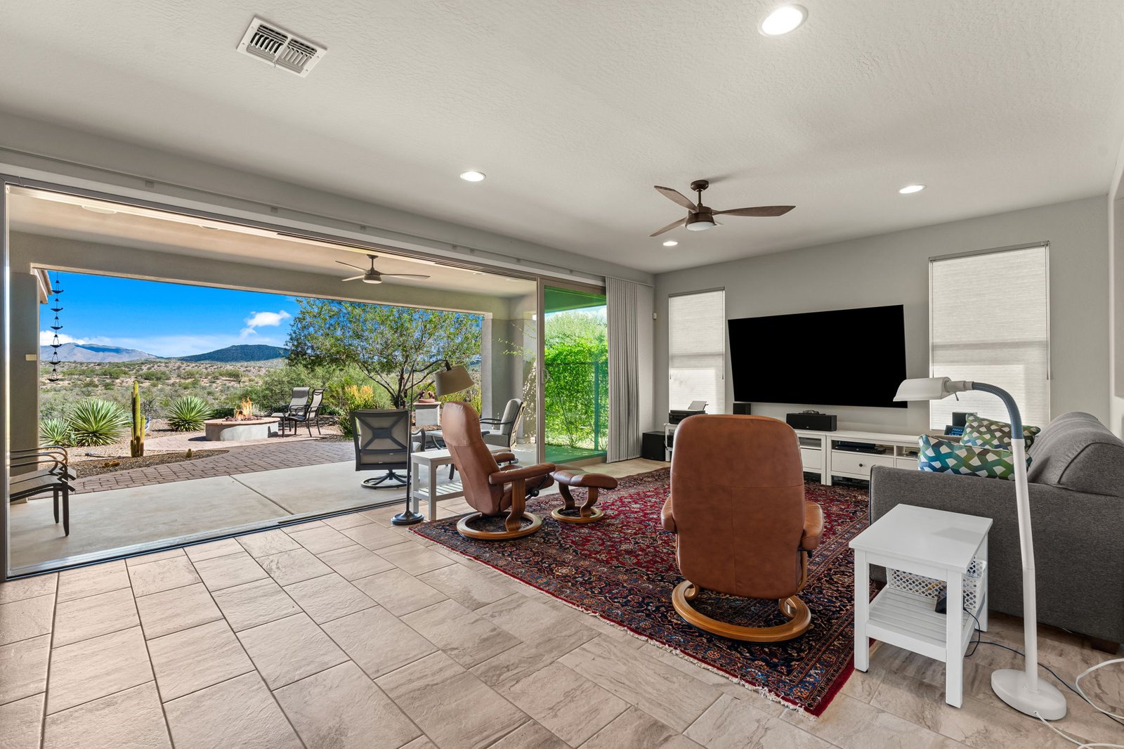 14-web-or-mls-DSC06406 3280 BUCKAROO COURT