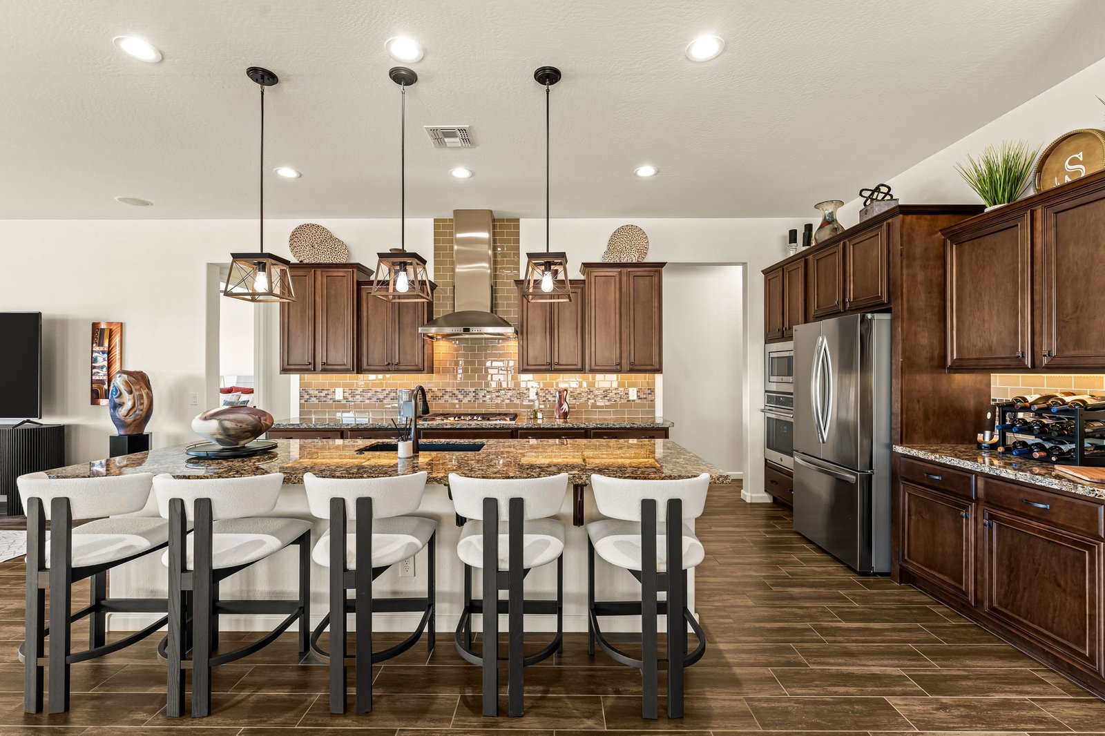 3765 RIDGEVIEW TERRACE