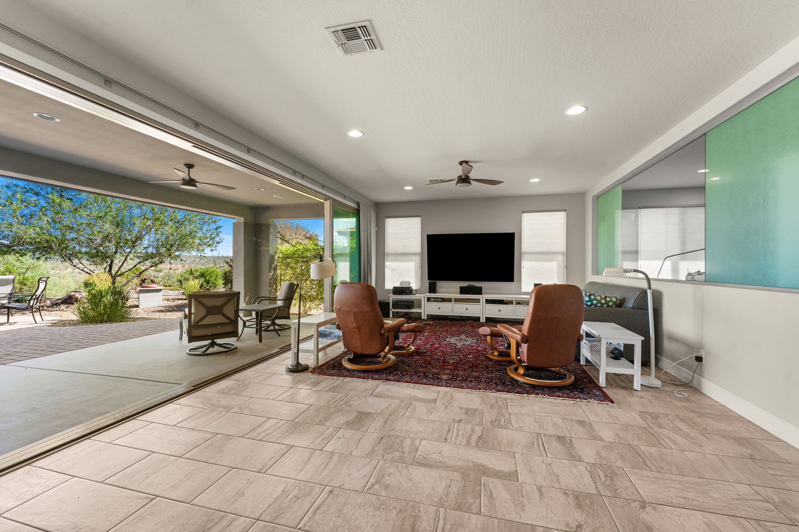15-web-or-mls-DSC06411 3280 BUCKAROO COURT
