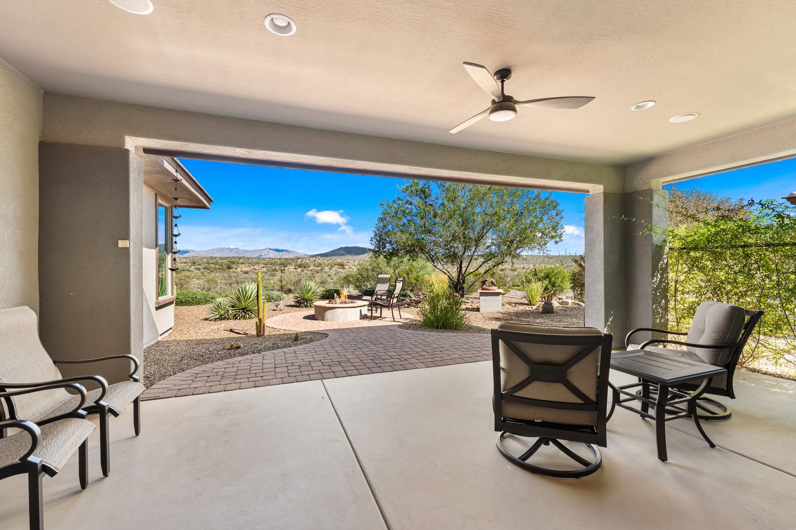 16-web-or-mls-DSC06416 3280 BUCKAROO COURT