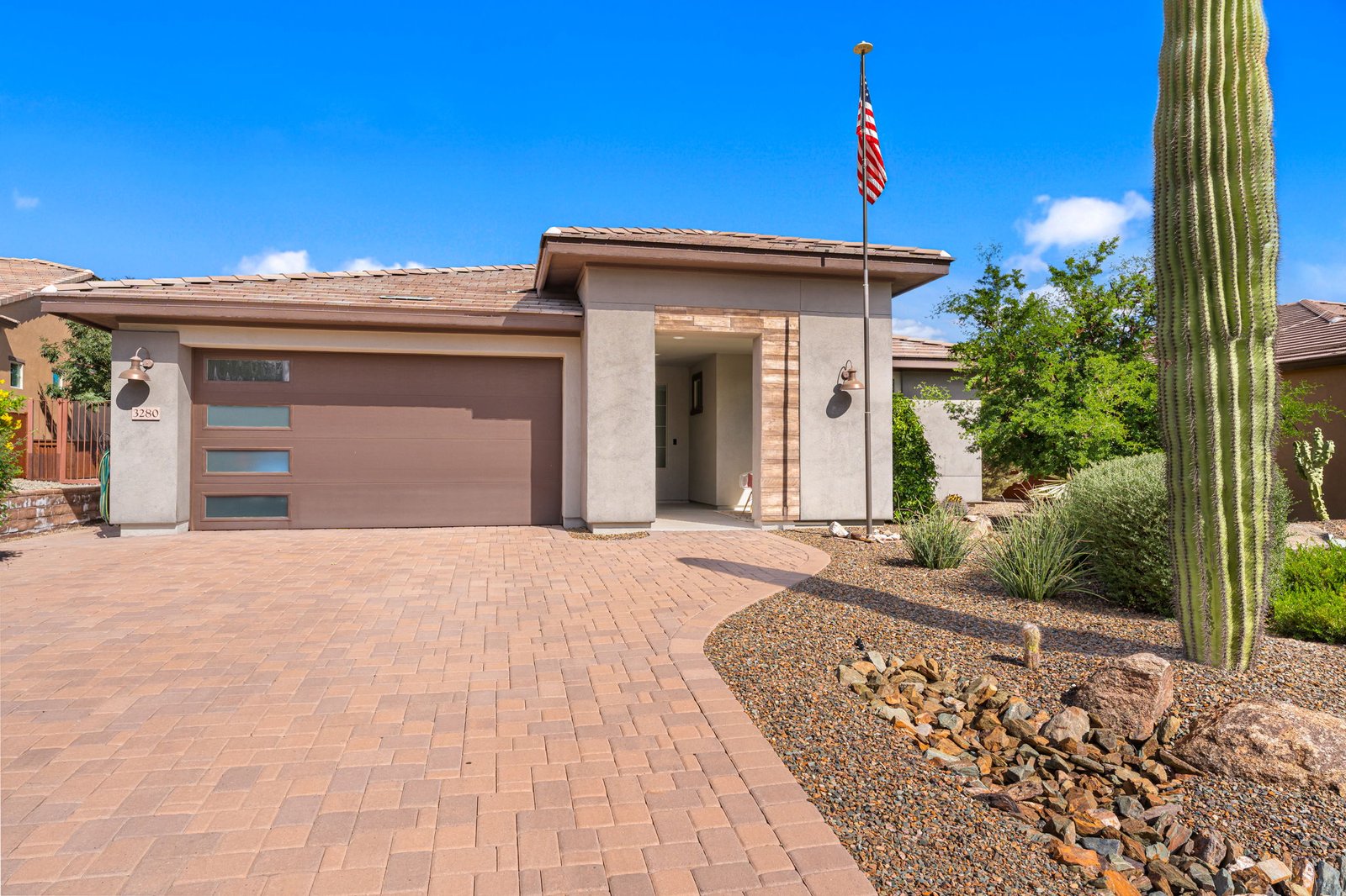 2-web-or-mls-DSC06571 3280 BUCKAROO COURT