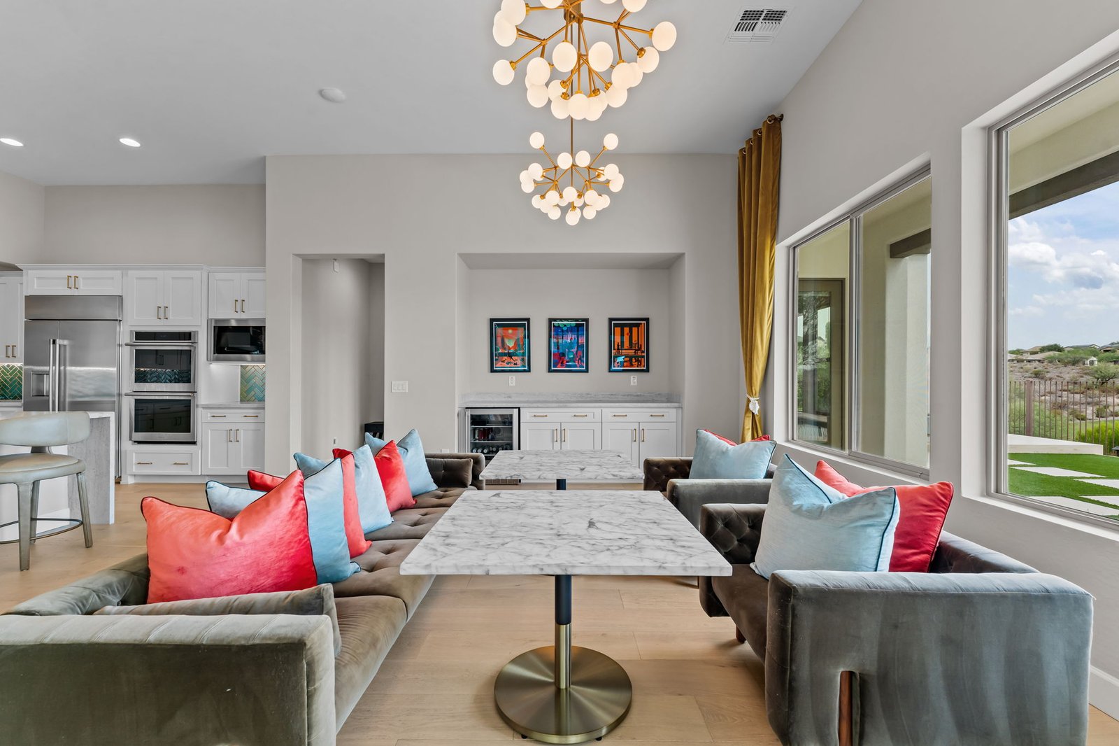 28-web-or-mls-DSC05857 3300 MAVERICK DRIVE
