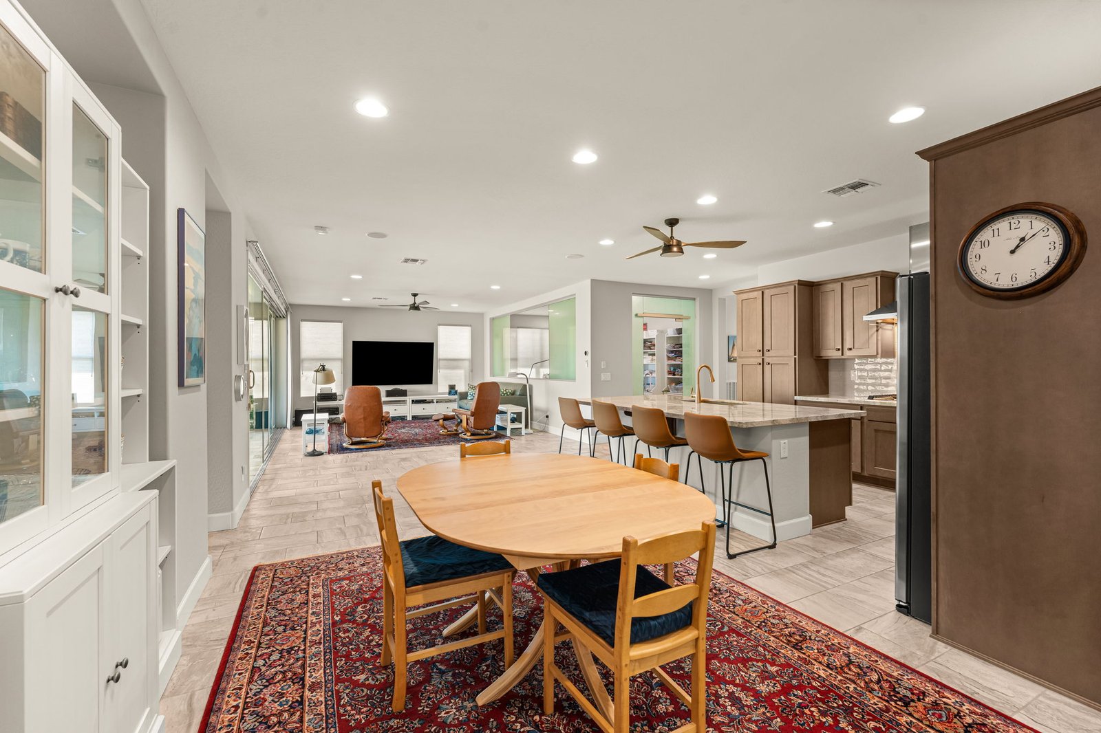 30-web-or-mls-DSC06496 3280 BUCKAROO COURT