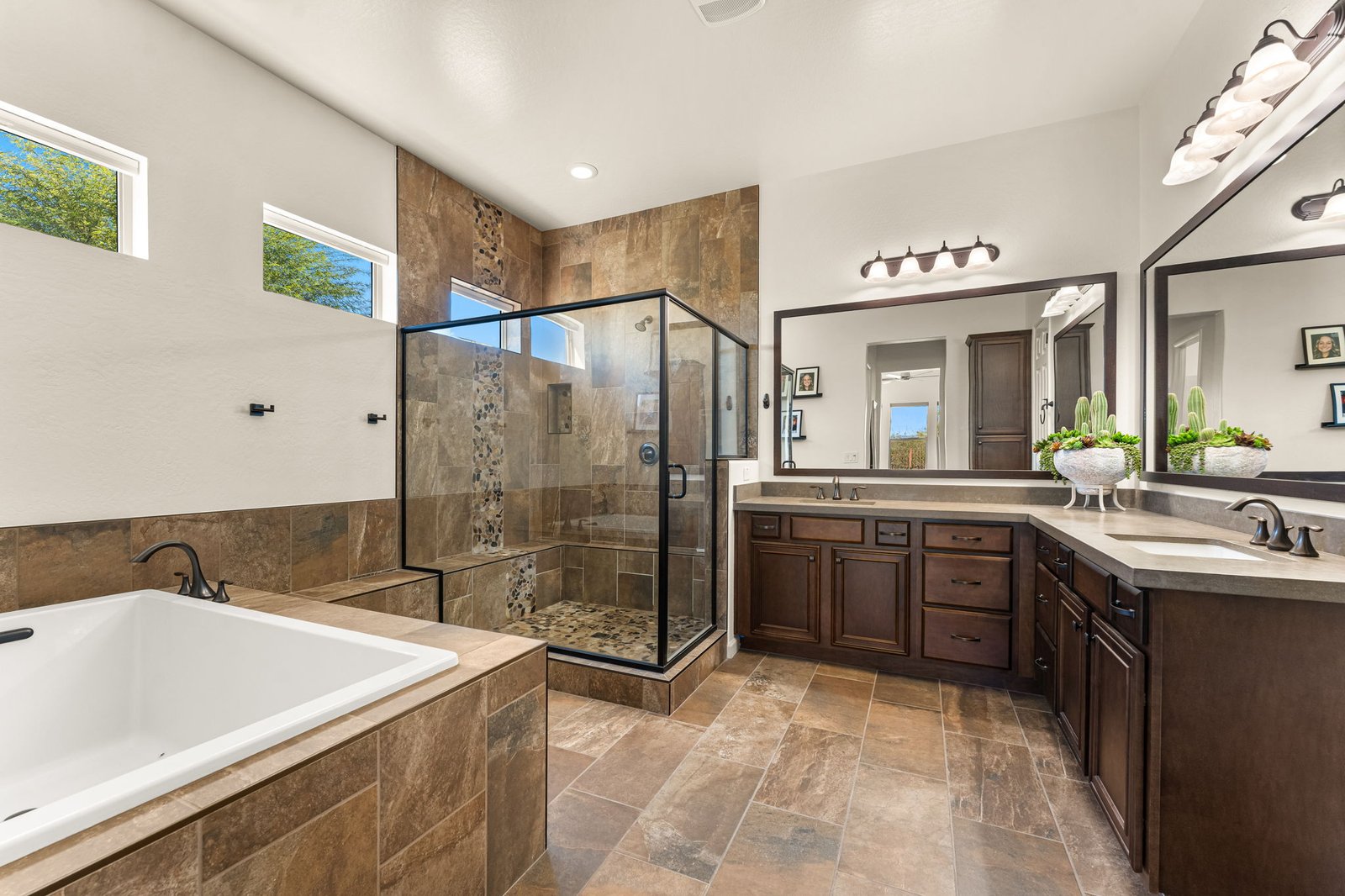 3765 RIDGEVIEW TERRACE