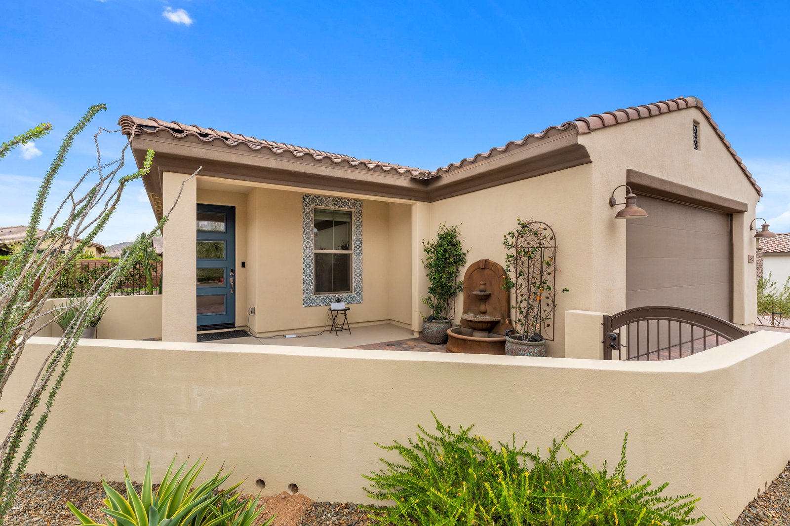 4527 CHARRO COURT