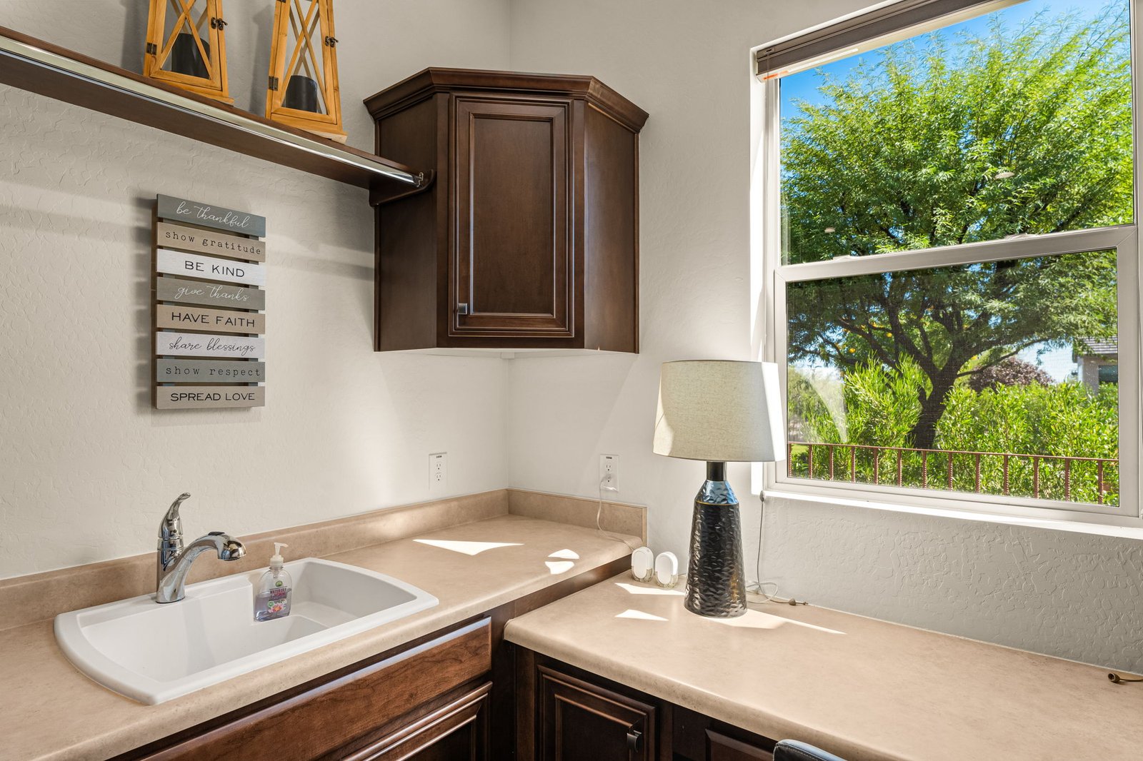 3765 RIDGEVIEW TERRACE