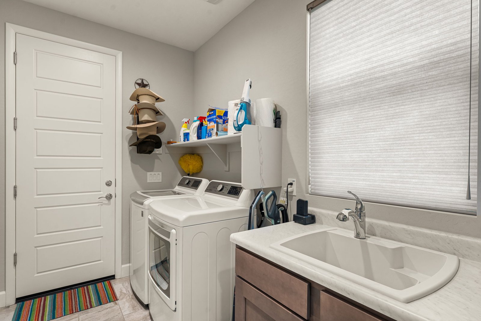 44-web-or-mls-DSC06506 3280 BUCKAROO COURT