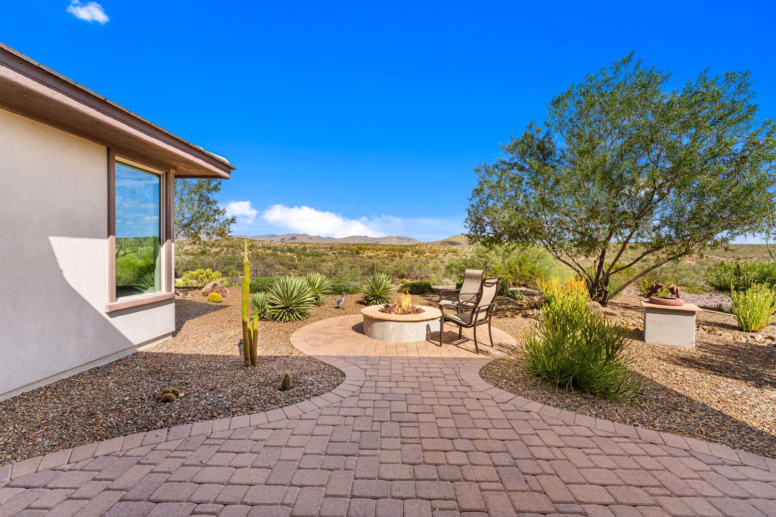46-web-or-mls-DSC06516 3280 BUCKAROO COURT