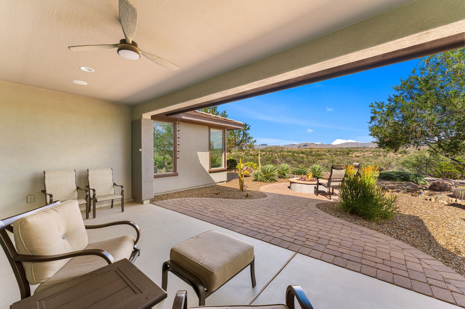 48-web-or-mls-DSC06528 3280 BUCKAROO COURT