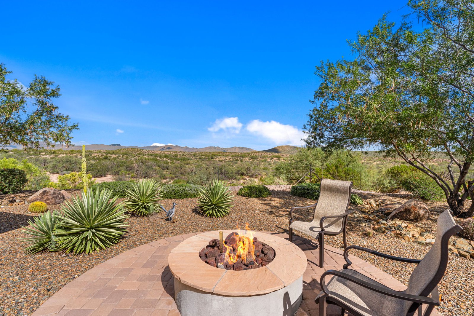 49-web-or-mls-DSC06529 3280 BUCKAROO COURT