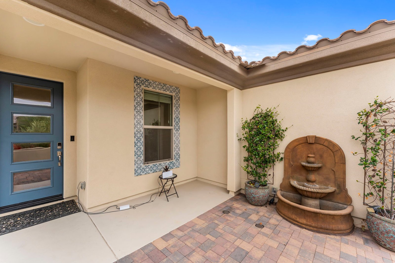 4527 CHARRO COURT