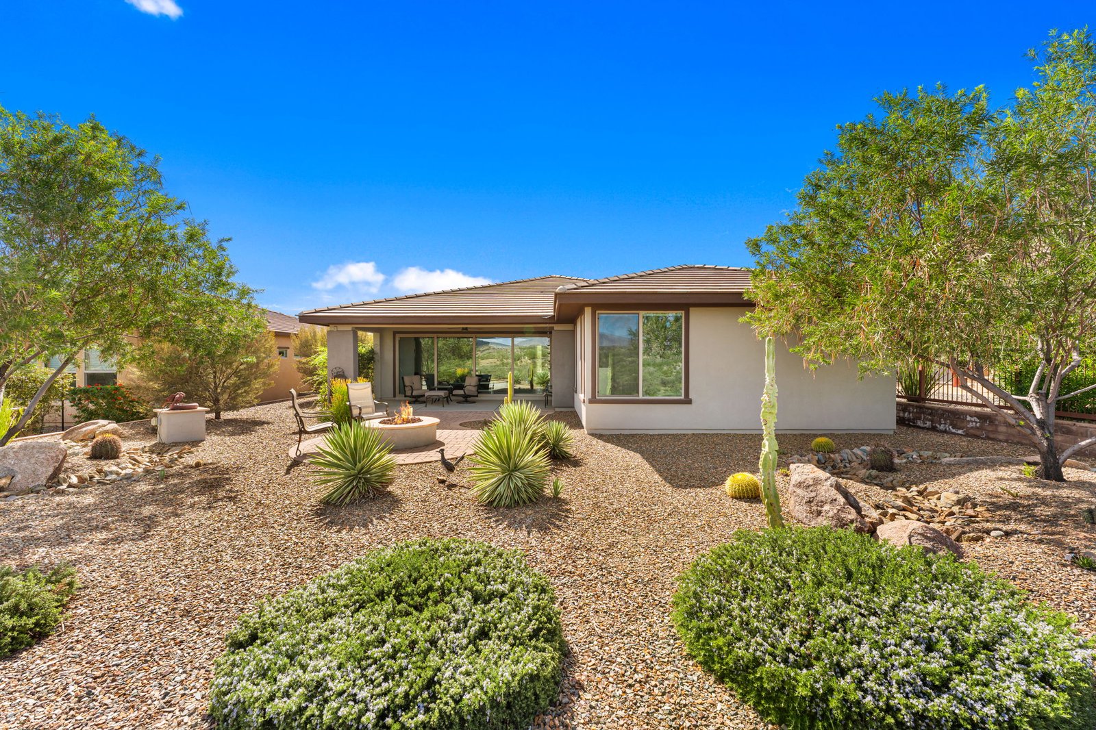 51-web-or-mls-DSC06541 3280 BUCKAROO COURT